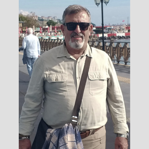 Metin Şahin: Şiir Benim İçin Kalbimin Sesini Kâğıda Emanet Etmektir